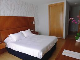 Hotel A Raíña
