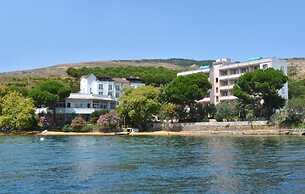Kirtay Hotel