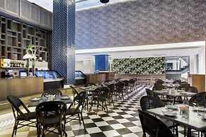 The Regency Apartment Hotel Menlyn