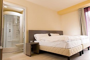 Hotel KUBE
