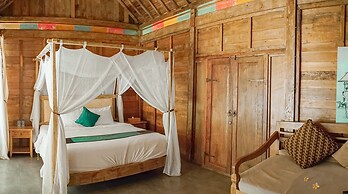 Umadhatu Resort