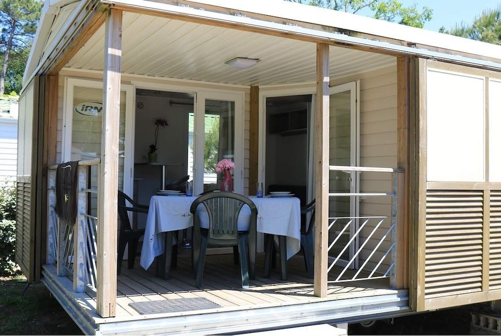 Camping La Palmyre Estanquet