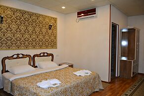 AVAGYAN'S Hotel - Restaurant