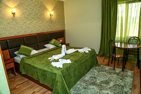AVAGYAN'S Hotel - Restaurant