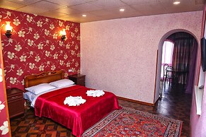 AVAGYAN'S Hotel - Restaurant