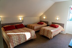 Au Primerose Hotel
