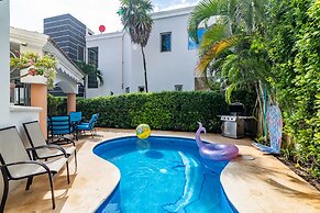 Beachfront Homes by Playa Paradise