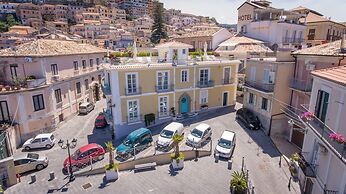 Piccolo Grand Hotel