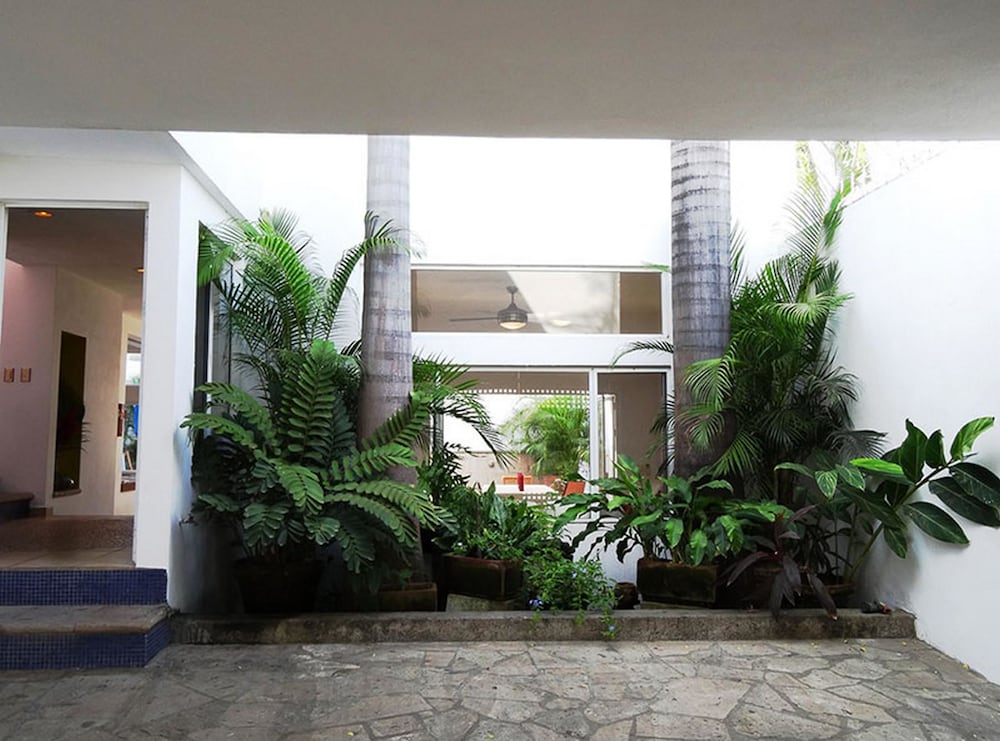 Casa Blanco by Las Palmas