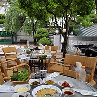 Gaya Hotel