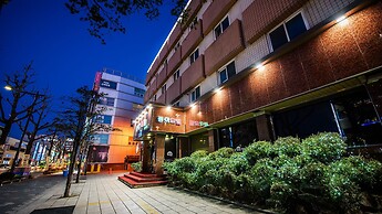 Kang Neung Dong-a Hotel