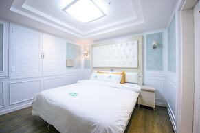 Kang Neung Dong-a Hotel