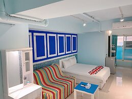 I Hi Hotel