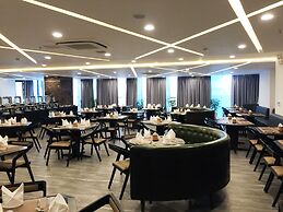 Majestic Premium Hotel