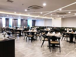 Majestic Premium Hotel