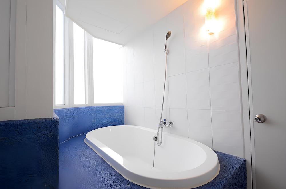 Huaxiang Hotel - Zuoying