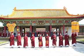 Huaxiang Hotel - Zuoying