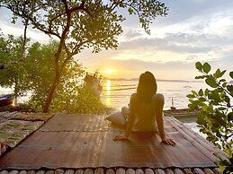 Deep House Seaview