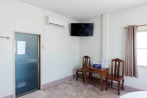 Chimphli Hotel