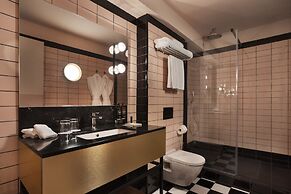 Stories Boutique Hotel