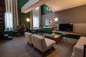 Stories Boutique Hotel