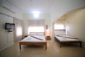 Entebbe Palm Hotel