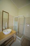 Entebbe Palm Hotel