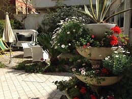 Noi Due Hotel