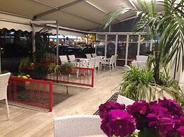 Noi Due Hotel
