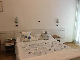 Noi Due Hotel