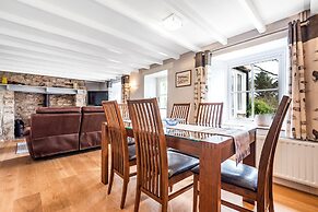 Tresowes Green Cottage