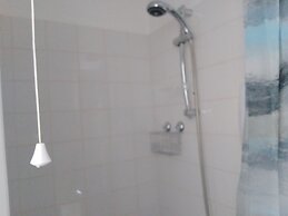 Whiteways Hotel
