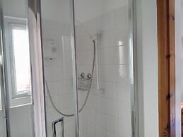 Whiteways Hotel