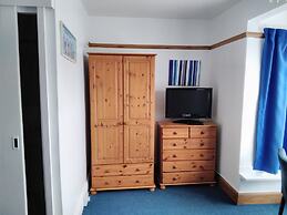 Whiteways Hotel
