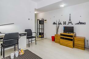 MOOS Apartments