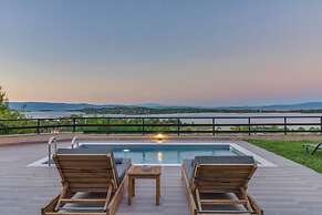 Sea View Villas