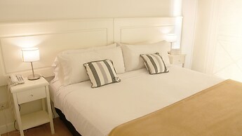 Carat Apart Boutique