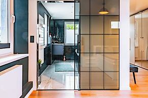 Haus Shiralee