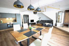 Haus Shiralee