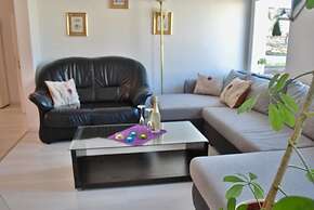Haus Shiralee