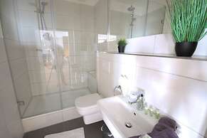 Haus Shiralee