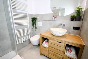 Haus Shiralee