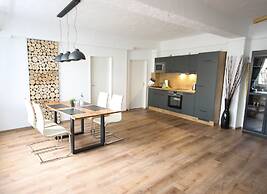 Haus Shiralee