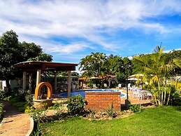 Bugambilias studio by Las Palmas