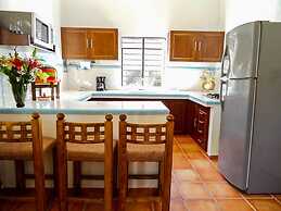 Bugambilias studio by Las Palmas