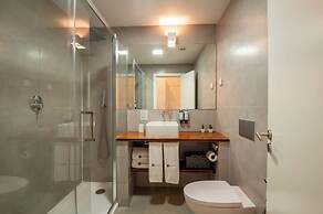 Bica FLH Suites