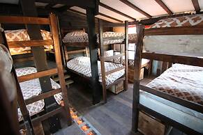 Narakan Hostel