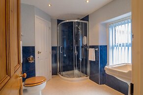 Dionard Guest House