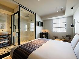 Ebisuholic Hotel
