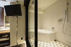 Ebisuholic Hotel